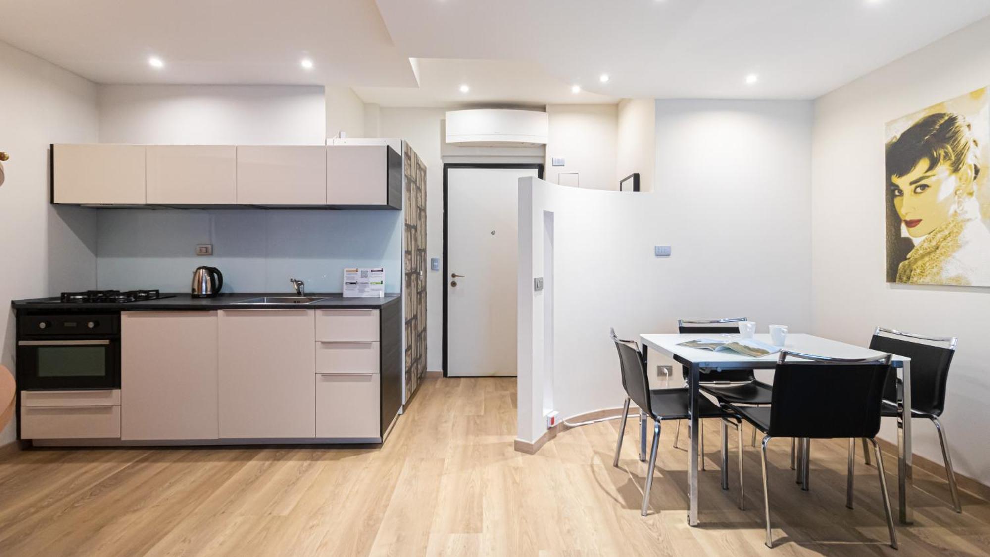 Italianway-Gian Galeazzo Apartment Milan Bagian luar foto